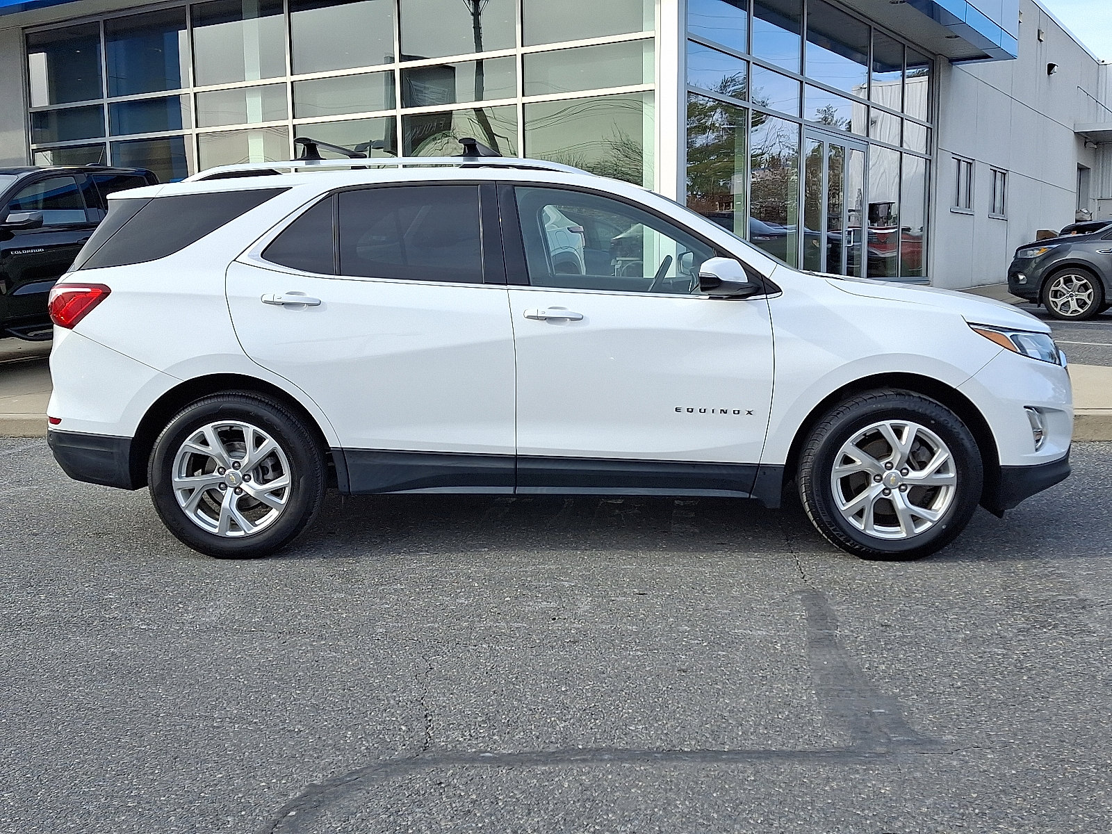 Used 2018 Chevrolet Equinox LT image 8