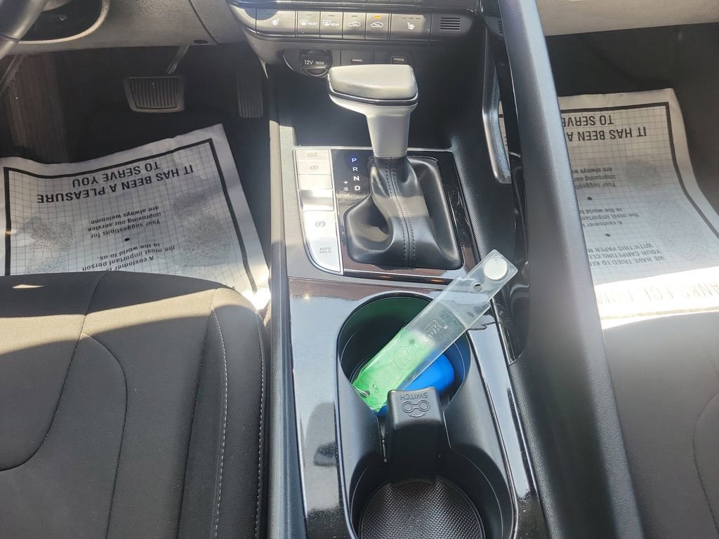 Used 2023 Hyundai Elantra SEL w/ Convenience Package FWD image 18