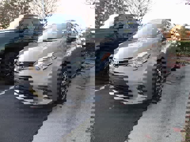 Used 2016 Toyota Corolla LE