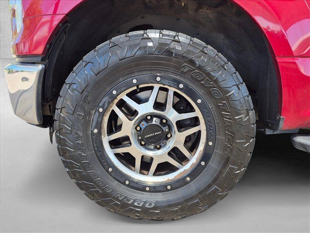 Used 2015 Ford F150 XLT w/ Equipment Group 301A Mid AWD/4WD image 22