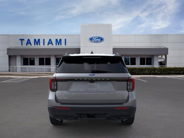 New 2026 Ford Explorer Active image 5