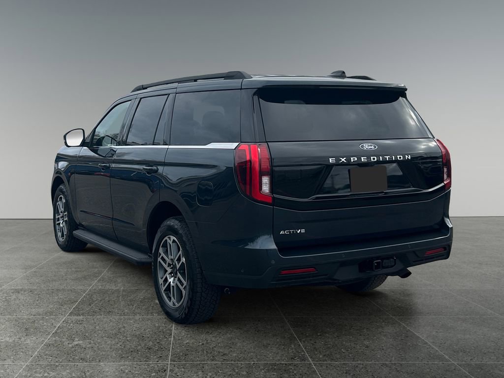 Used 2025 Ford Expedition Active image 5