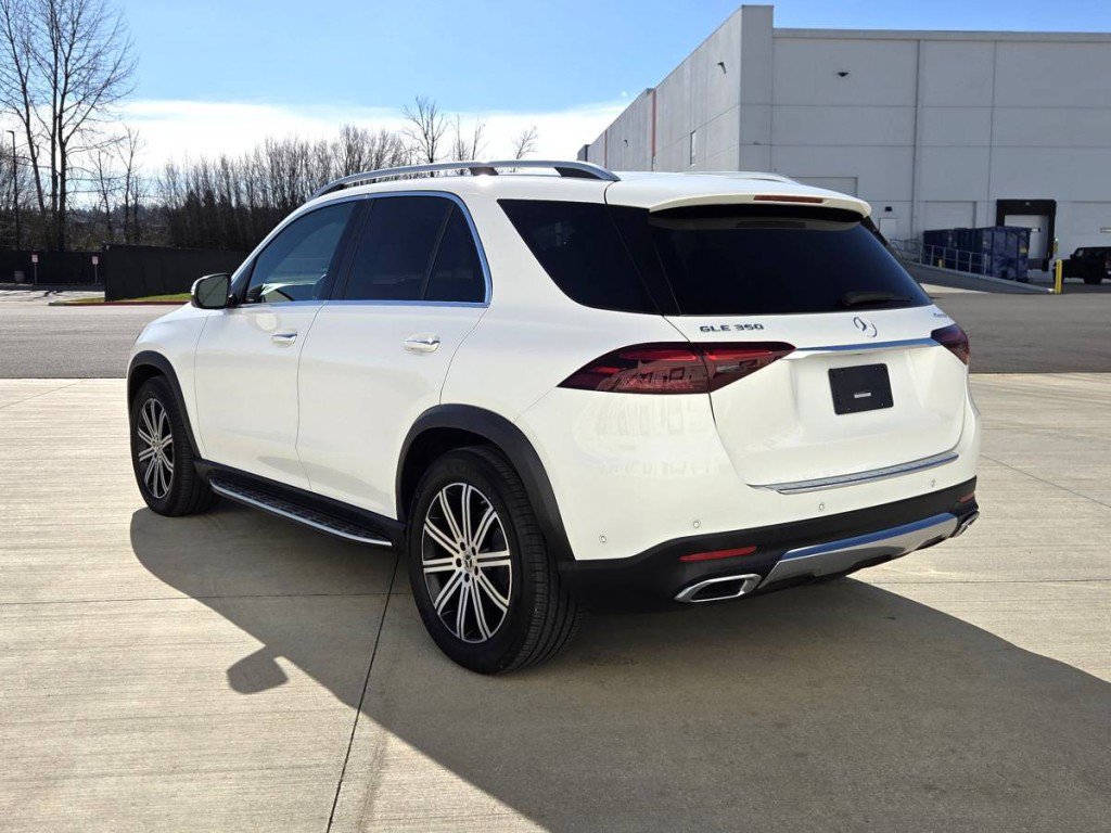 Used 2024 Mercedes-Benz GLE 350 4MATIC image 7
