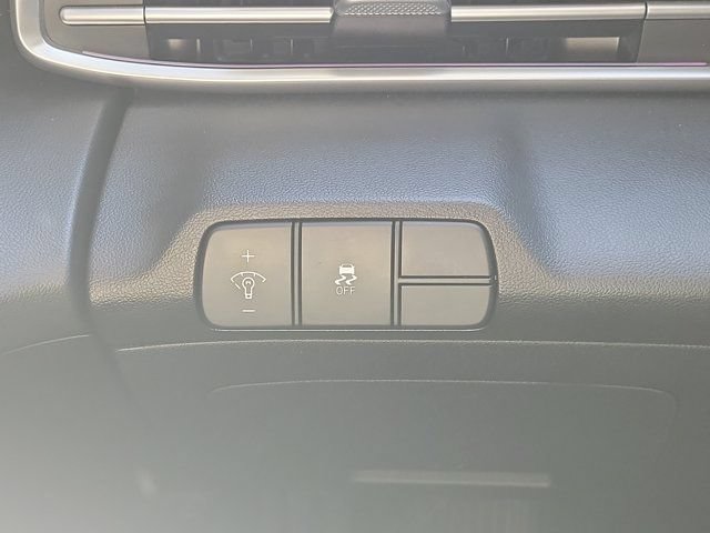 Used 2024 Hyundai Elantra SEL FWD image 18