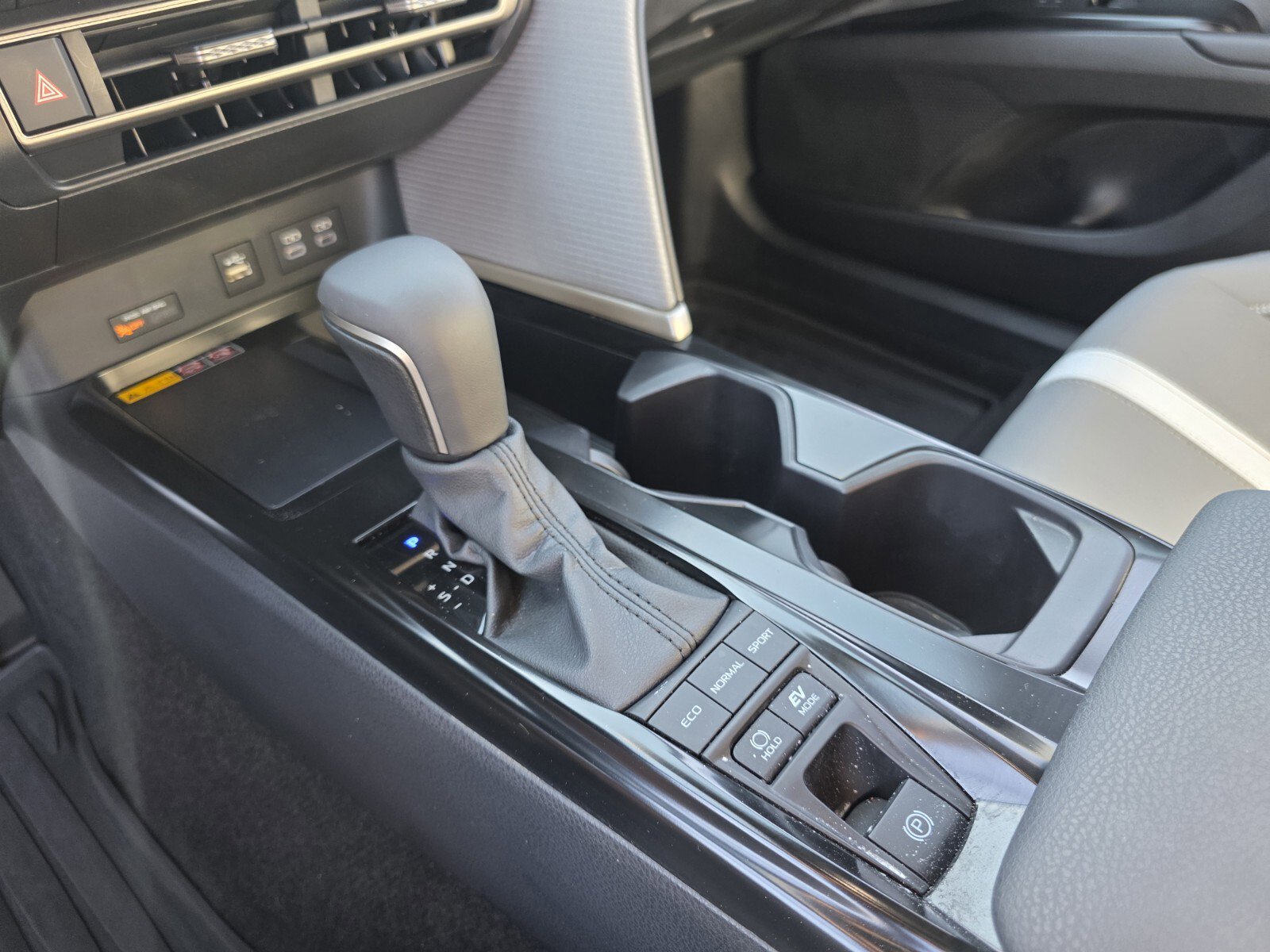 Certified 2025 Toyota Camry SE w/ Convenience Package AWD/4WD image 20