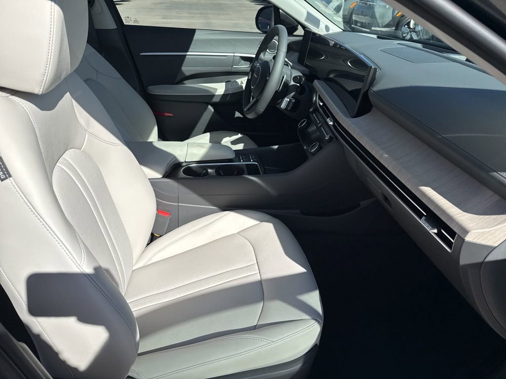 New 2026 Hyundai Sonata Limited image 15