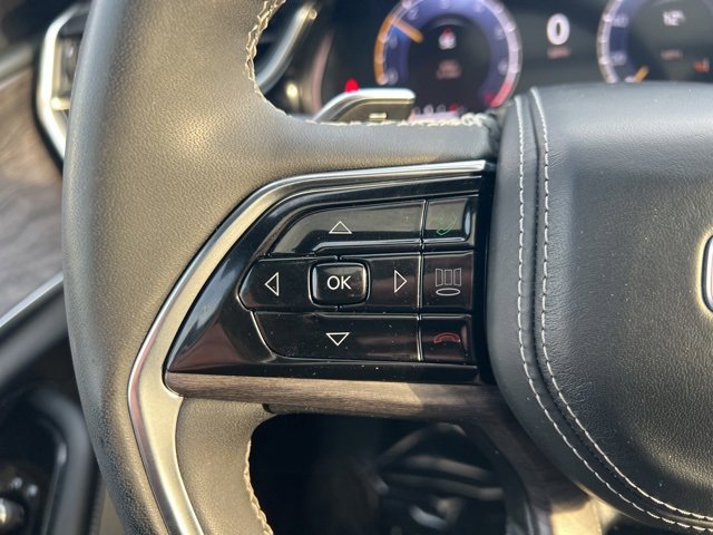 Used 2023 Jeep Grand Cherokee L Overland w/ Rear Seat Video Group I image 10