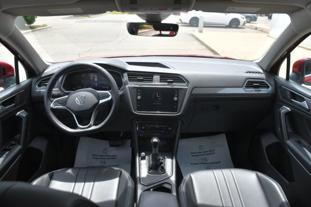 Used 2023 Volkswagen Tiguan SE FWD image 10