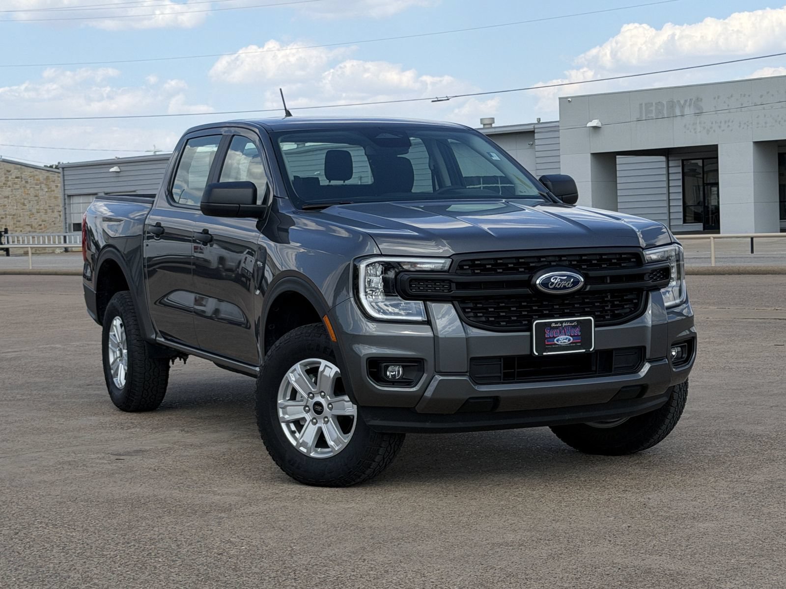 Used 2025 Ford Ranger XL RWD image 2