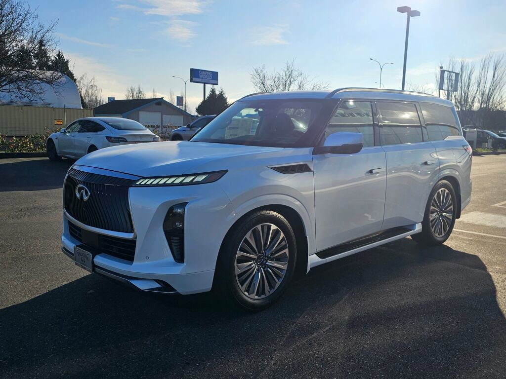 New 2026 INFINITI QX80 Luxe w/ Cargo Package image 3