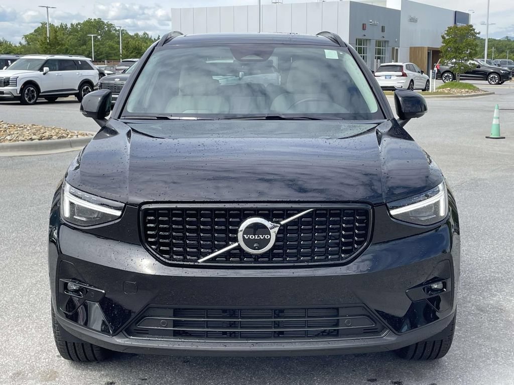 New 2026 Volvo XC40 B5 Plus w/ Protection Package Premier AWD/4WD image 24