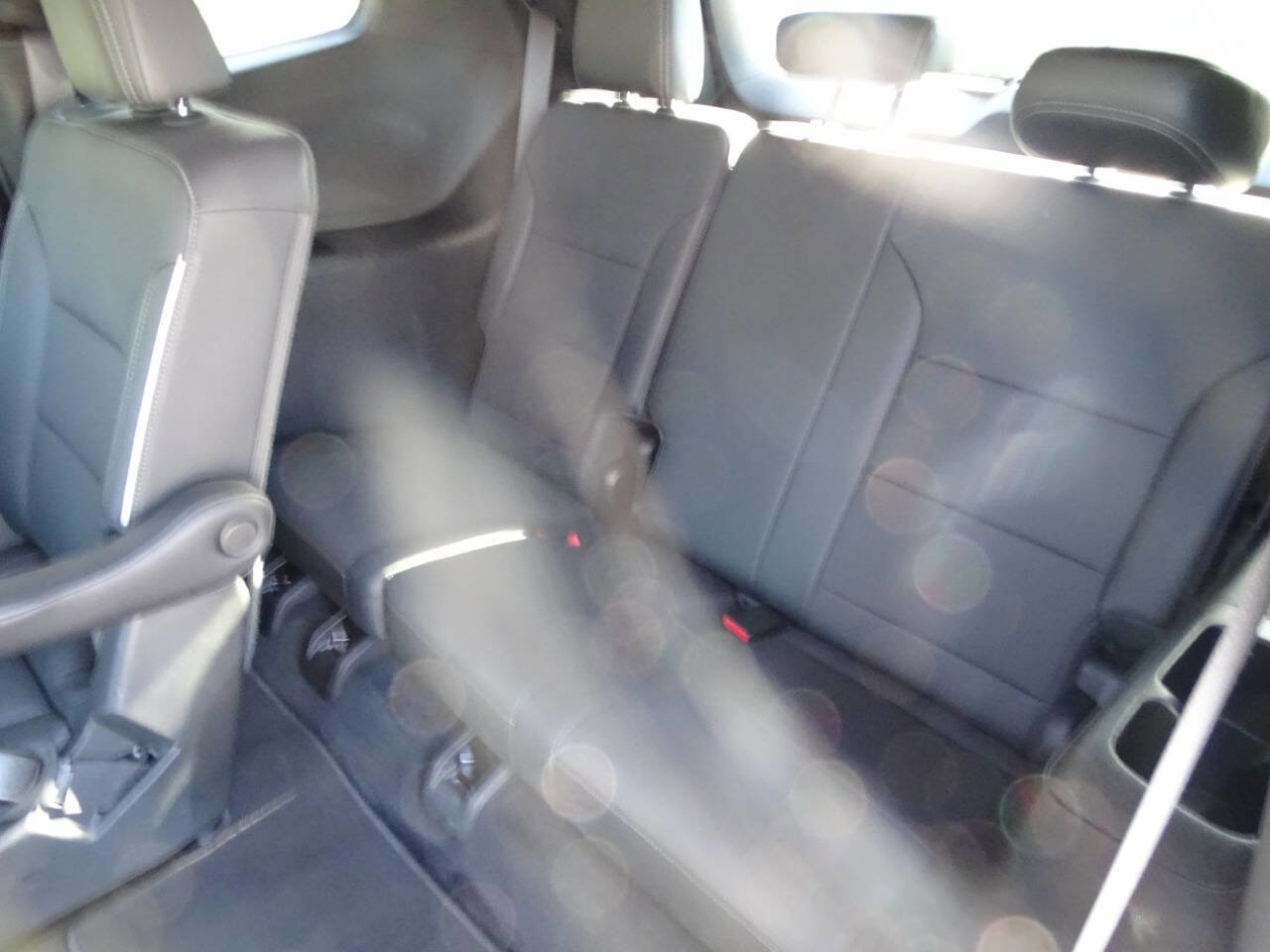 Used 2025 Buick Enclave AWD Preferred image 40