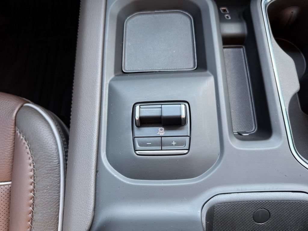 Certified 2024 GMC Sierra 2500 Denali w/ Denali Reserve Package AWD/4WD image 26