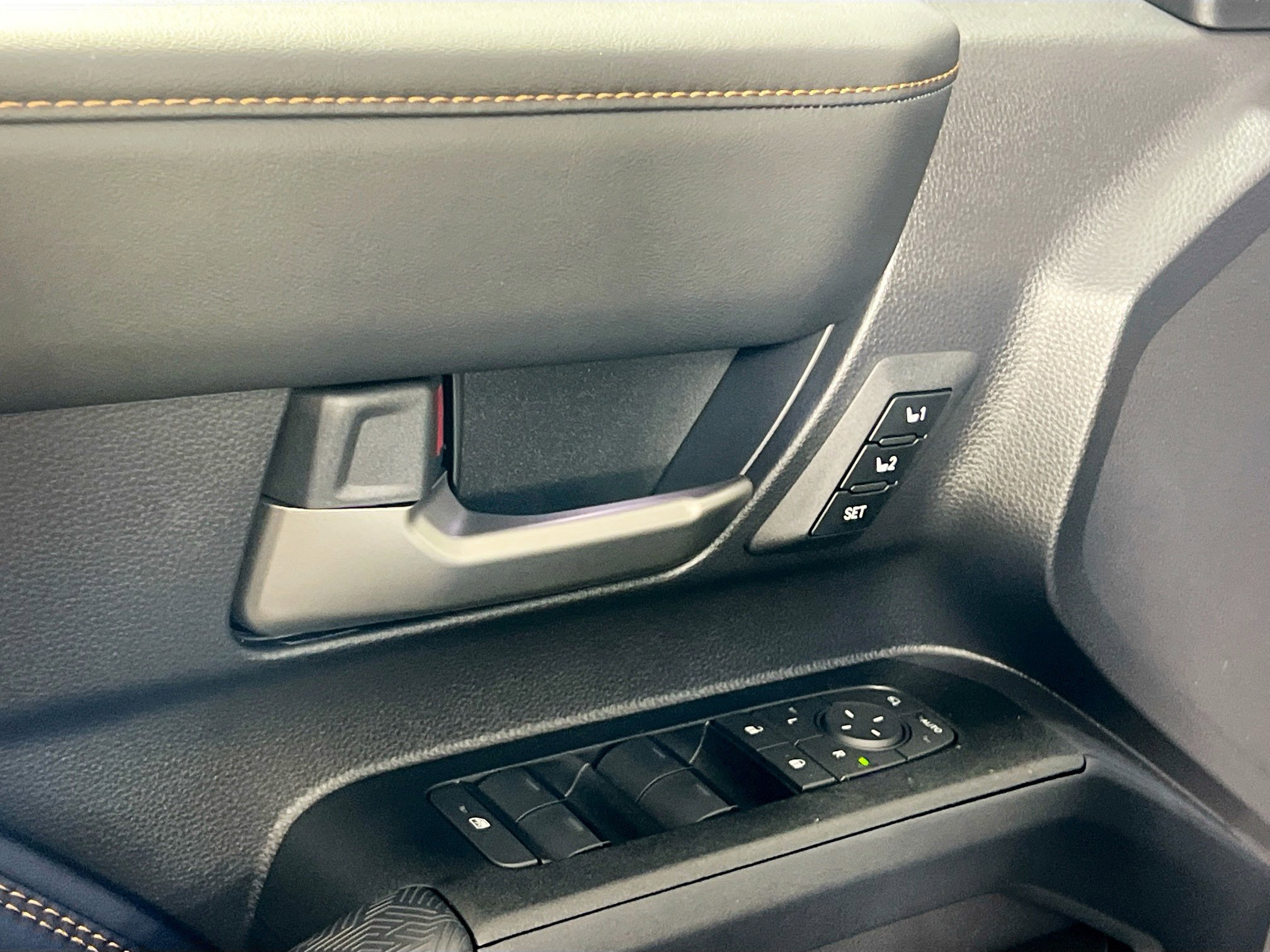 New 2026 Toyota 4Runner Platinum AWD/4WD image 16
