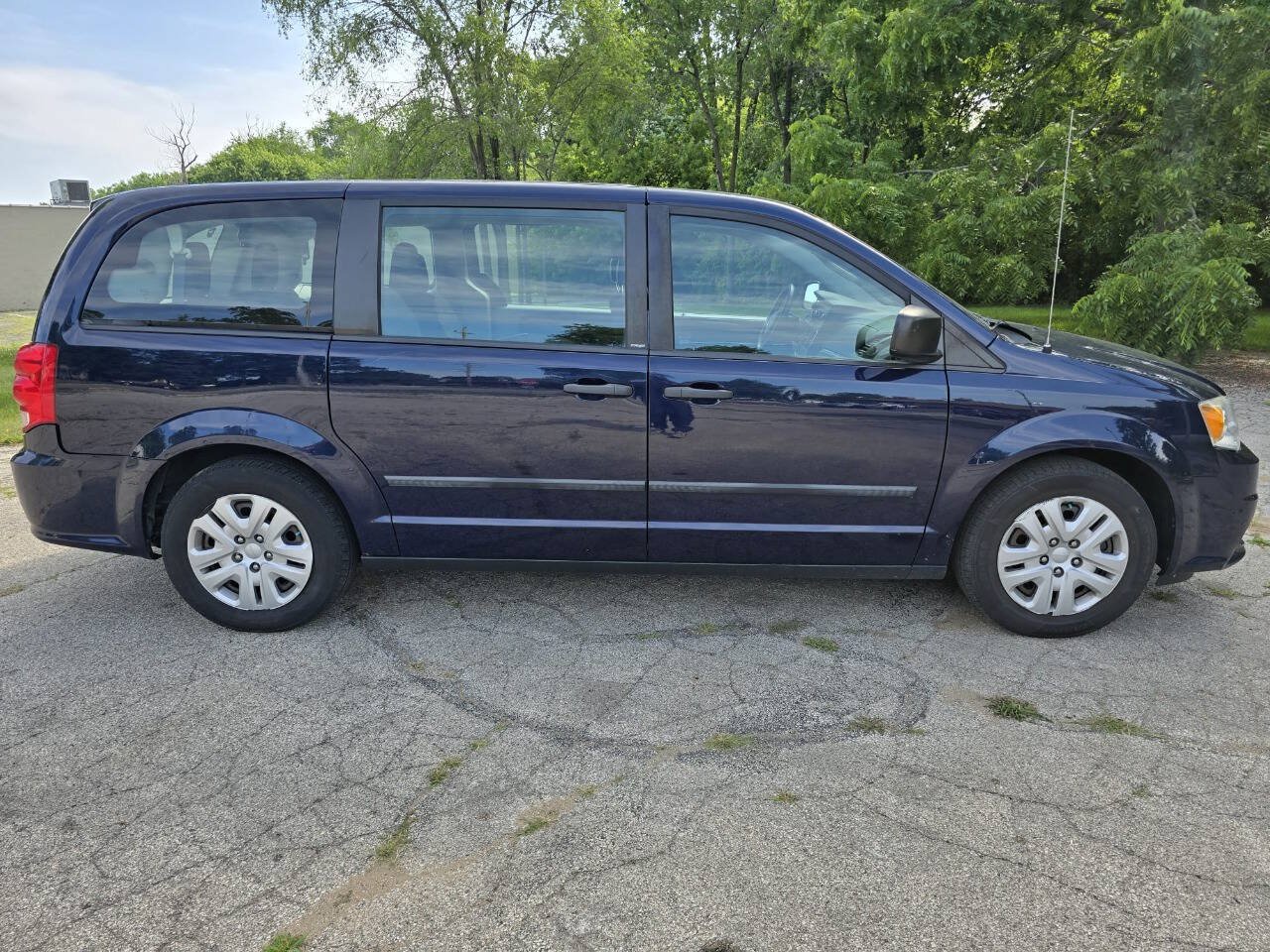Used 2014 Dodge Grand Caravan American Value Package FWD image 5