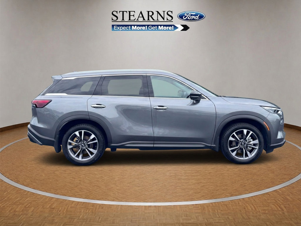 Used 2023 INFINITI QX60 Luxe w/ Performance Audio Package FWD image 4