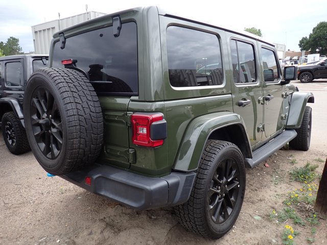 Used 2022 Jeep Wrangler Unlimited Sahara AWD/4WD video 2