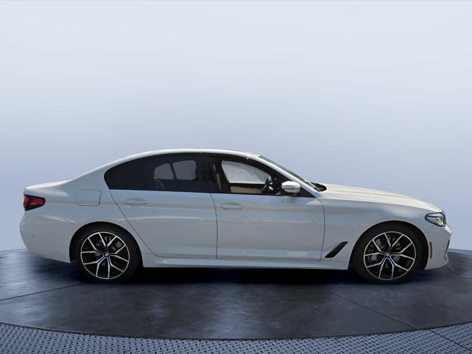 Used 2022 BMW 540i xDrive w/ Executive Package AWD/4WD image 8