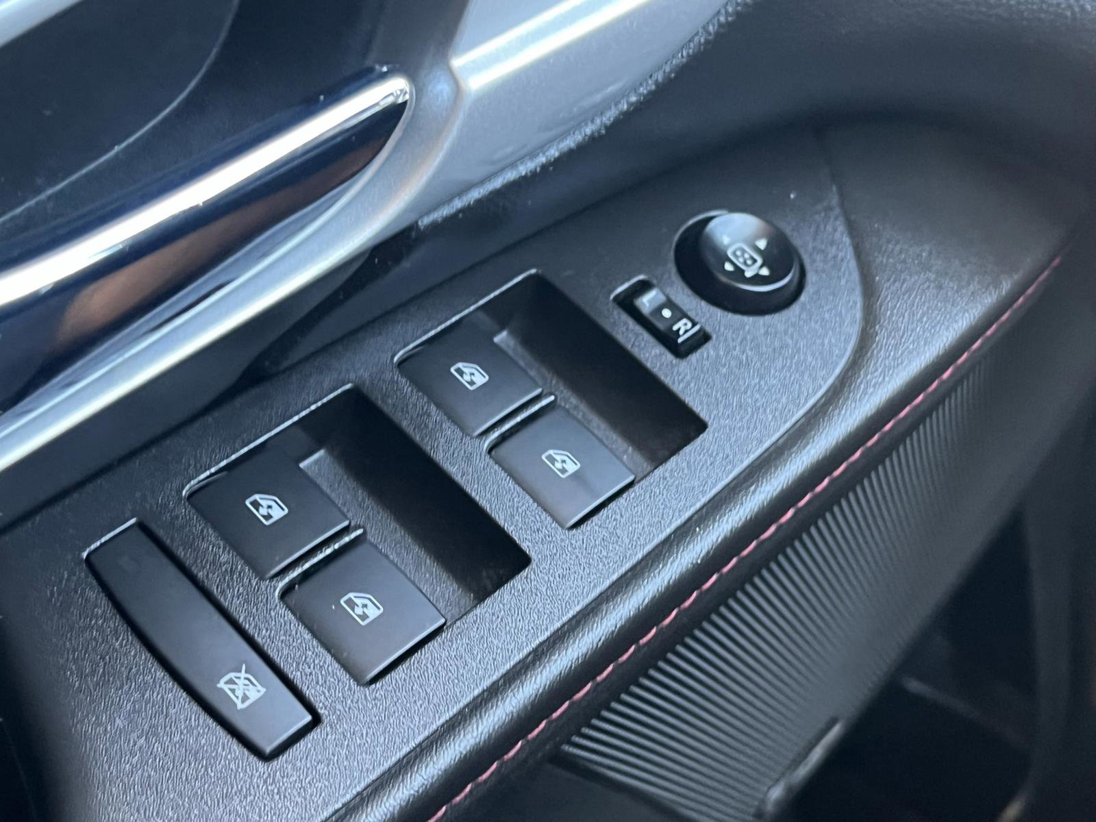 Used 2015 GMC Terrain SLT image 22