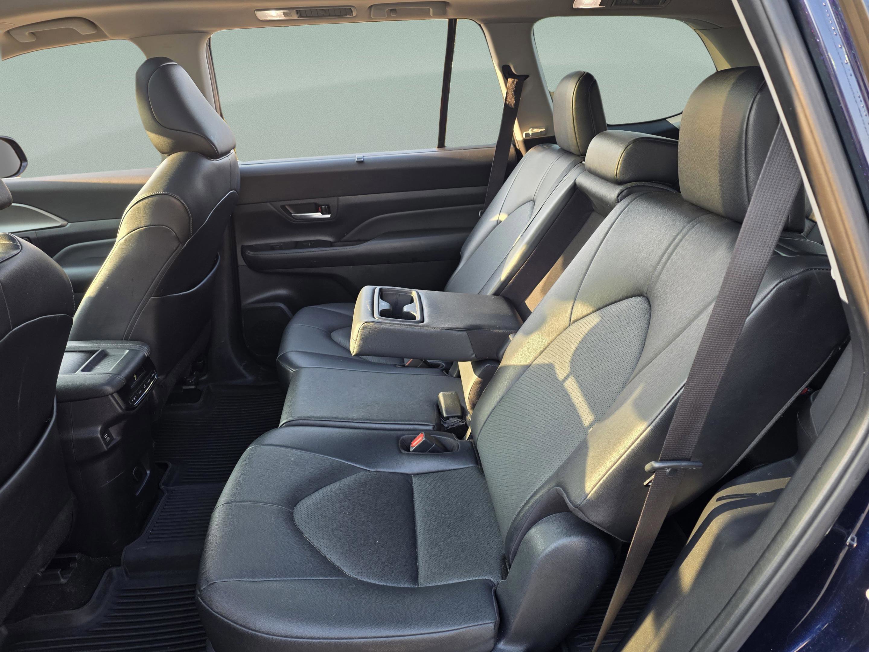 Used 2024 Toyota Grand Highlander XLE image 20