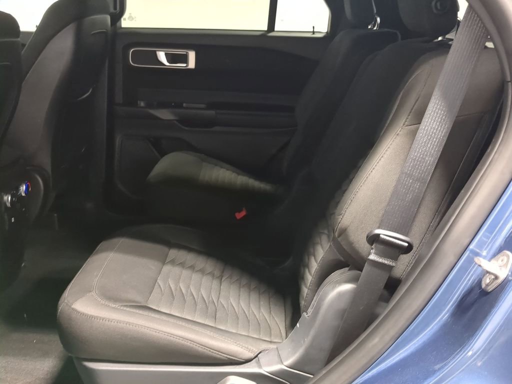 Used 2020 Ford Explorer XLT image 22