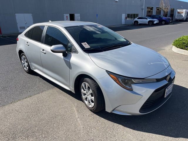 Used 2025 Toyota Corolla LE video 1