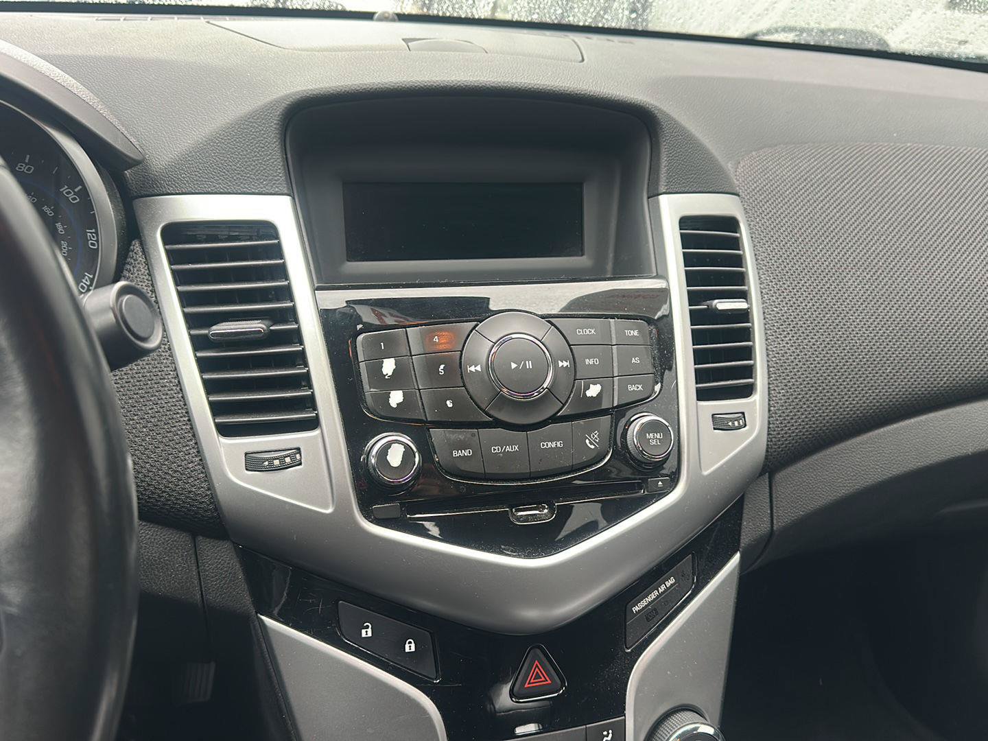 Used 2014 Chevrolet Cruze LT FWD image 11
