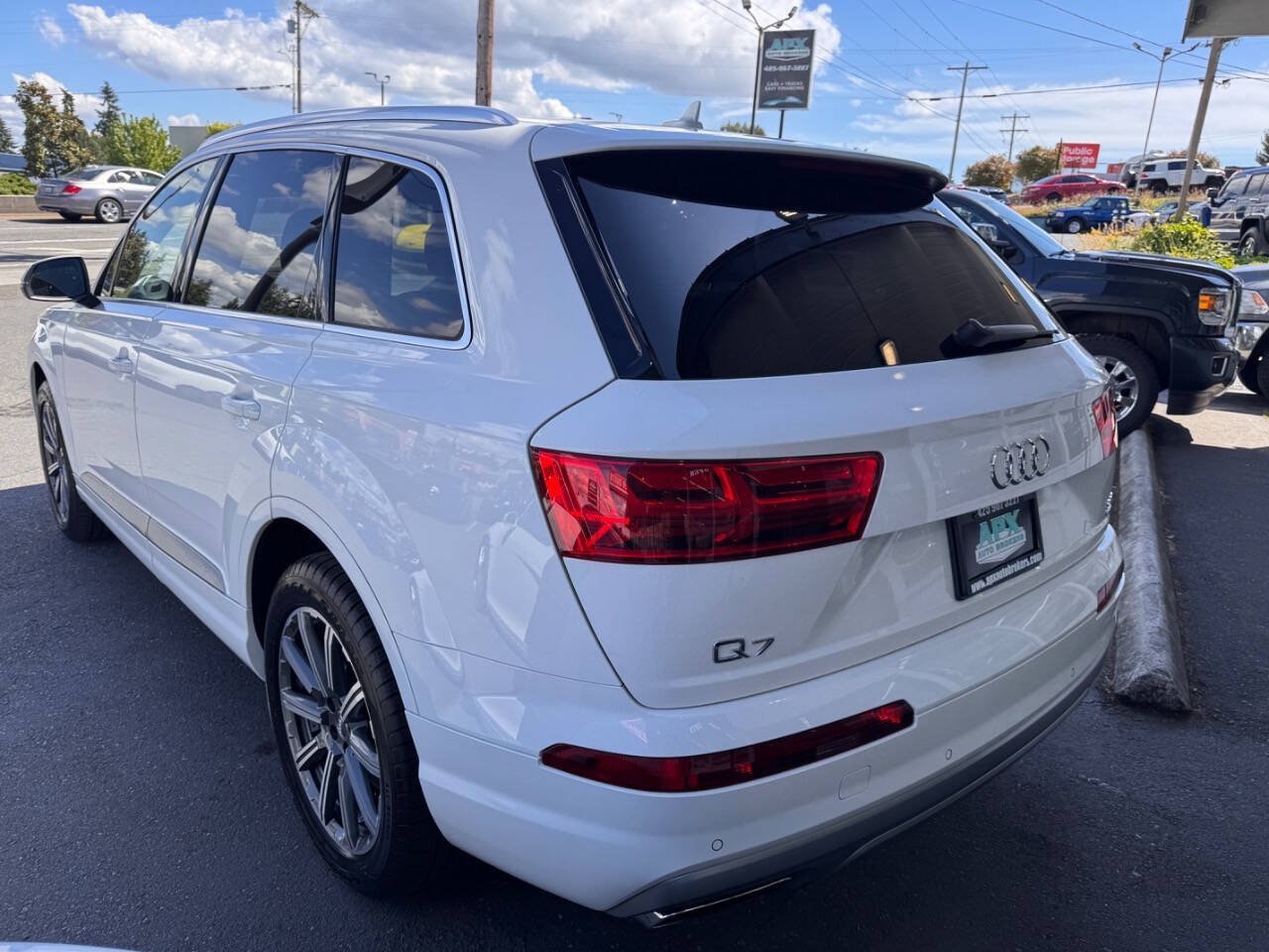 Used 2017 Audi Q7 3.0T Premium Plus AWD/4WD image 3