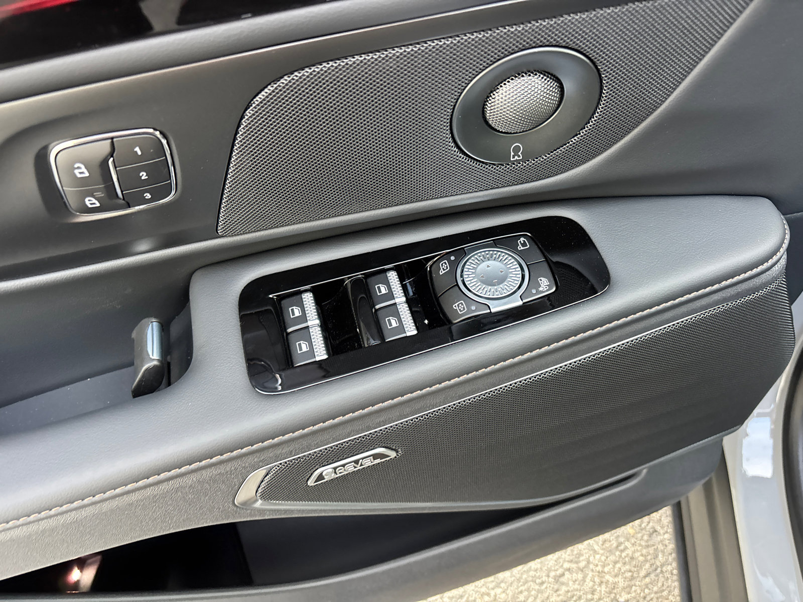 New 2026 Lincoln Nautilus Premier w/ Equipment Group 102A image 13