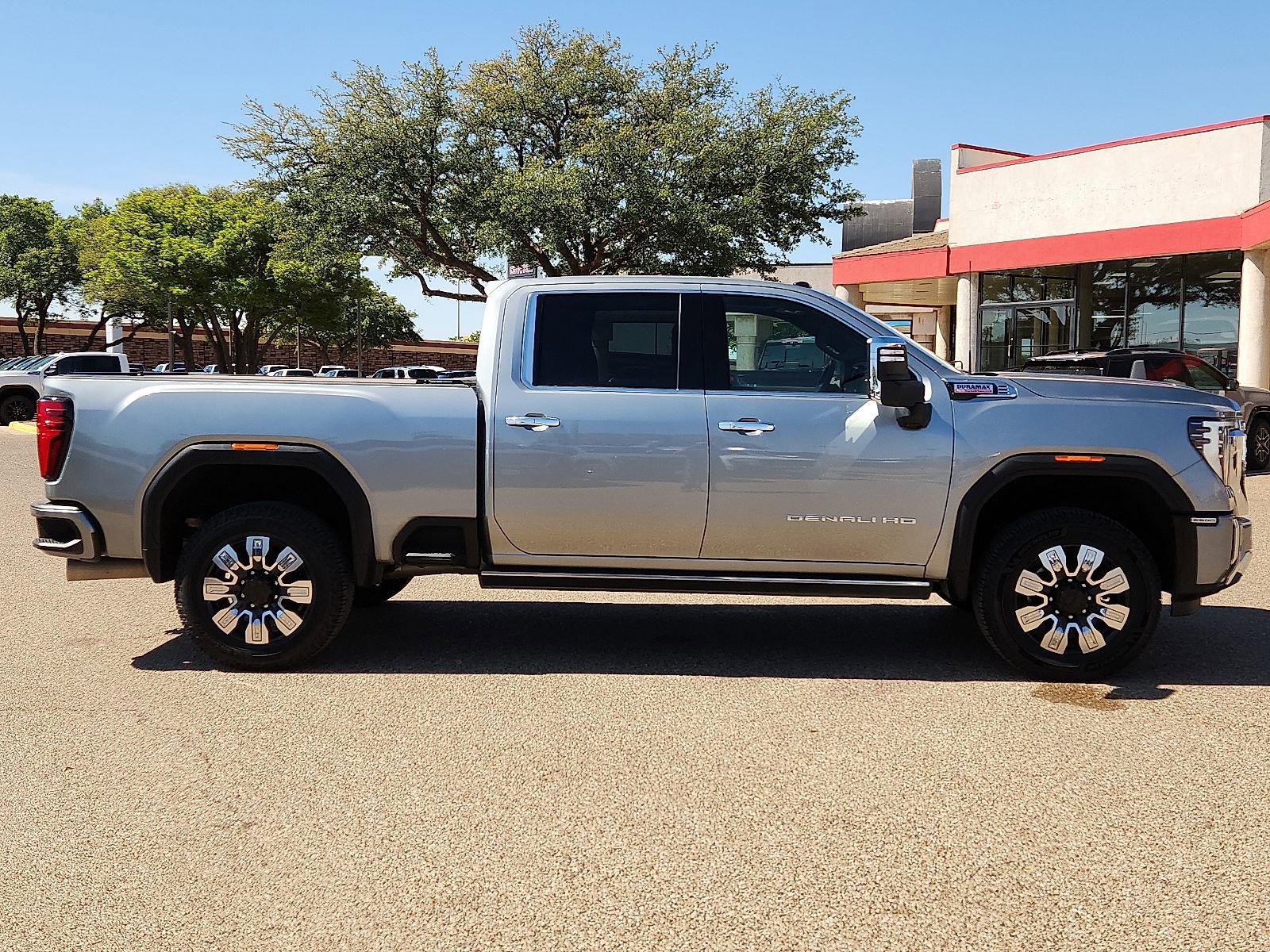 Used 2024 GMC Sierra 2500 Denali w/ Denali Reserve Package image 5