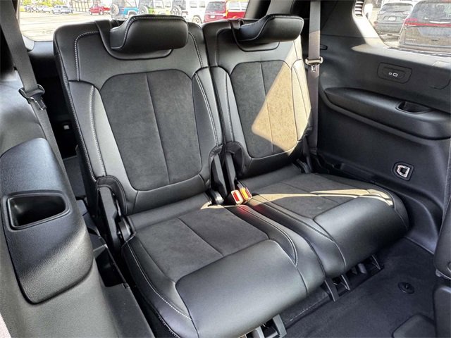 New 2025 Jeep Grand Cherokee L Altitude image 16