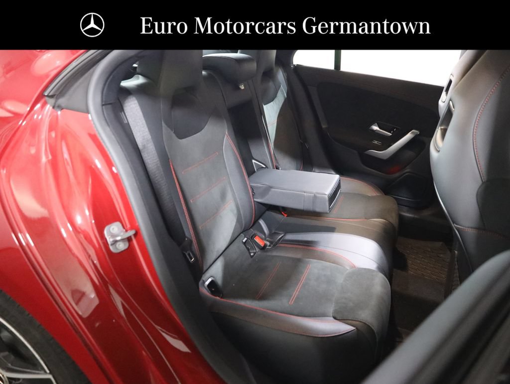 Used 2023 Mercedes-Benz CLA 250 4MATIC image 46
