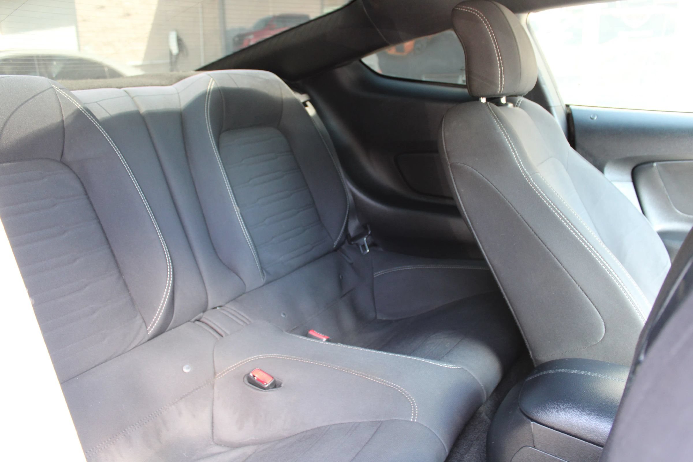 Used 2017 Ford Mustang GT w/ GT Performance Package RWD image 25