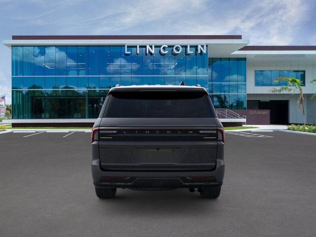 New 2026 Lincoln Navigator Reserve w/ Jet Appearance Package image 5