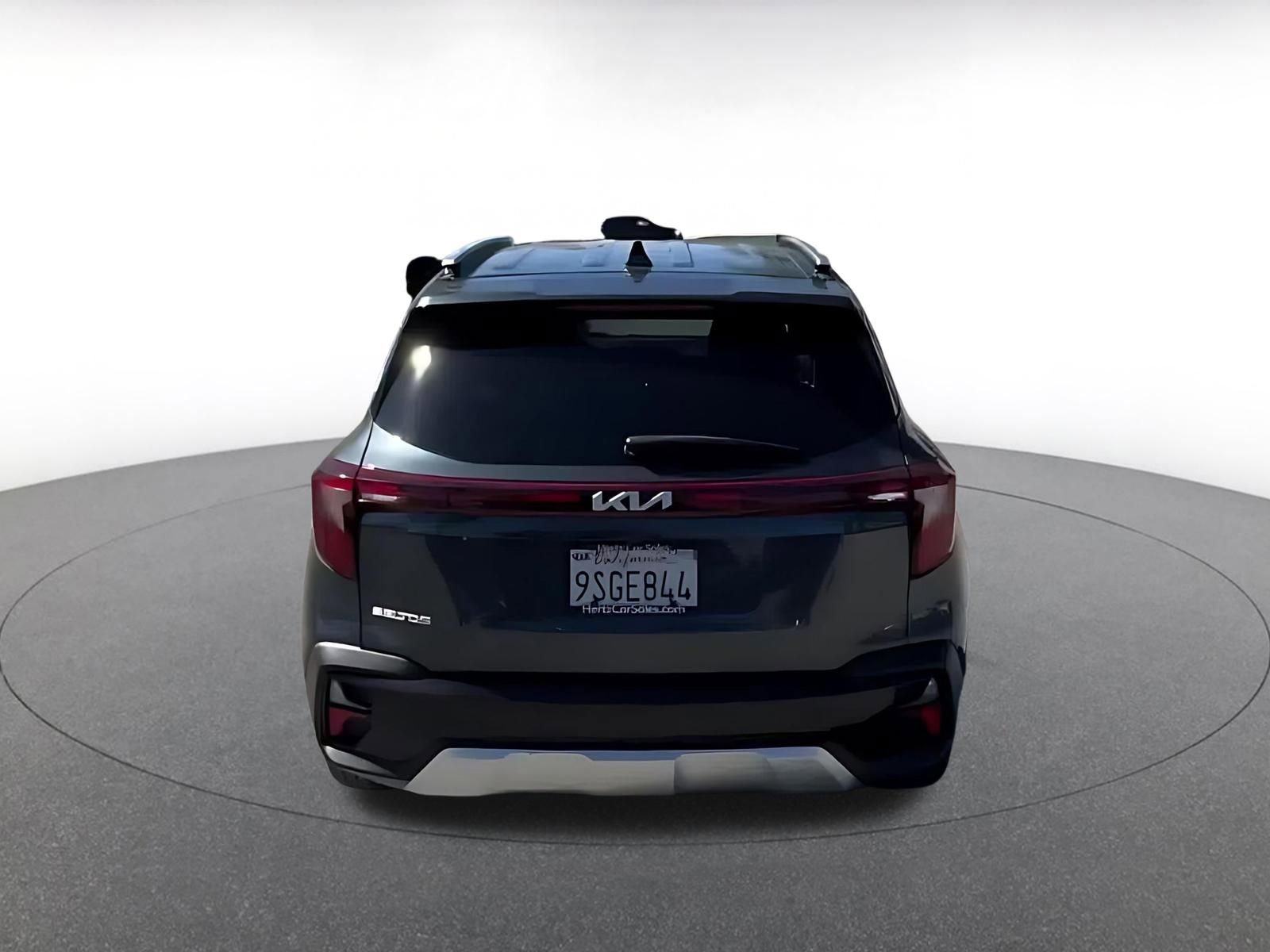 Used 2025 Kia Seltos S image 12