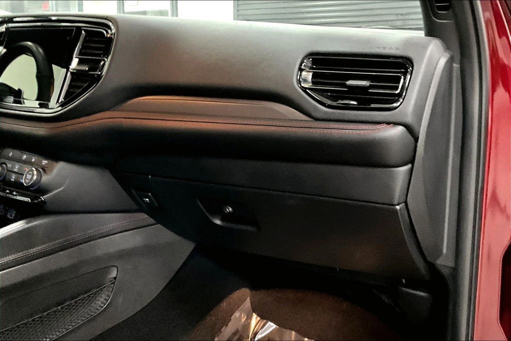 Used 2023 Dodge Durango GT image 26