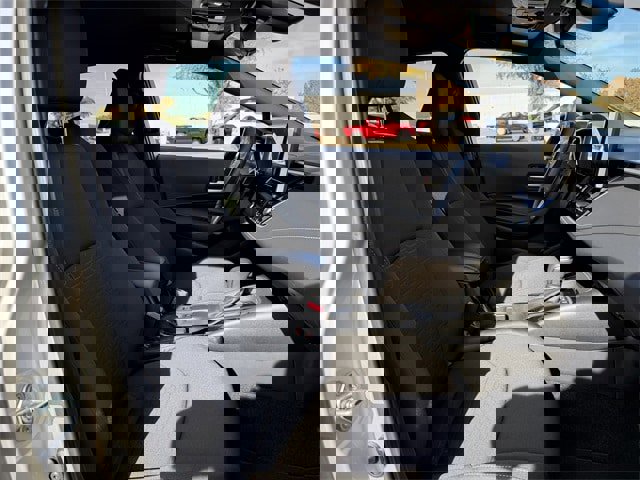 Used 2024 Toyota Corolla SE image 27