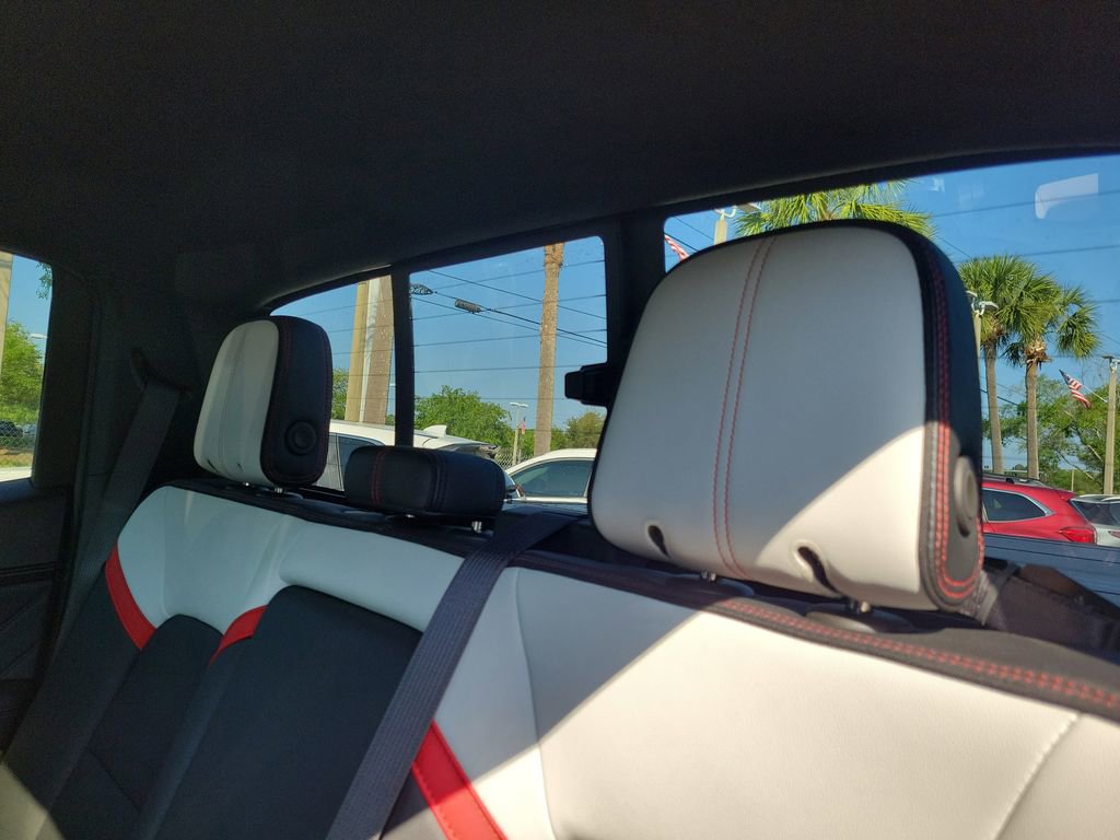 Used 2024 GMC Canyon AT4X AWD/4WD image 14