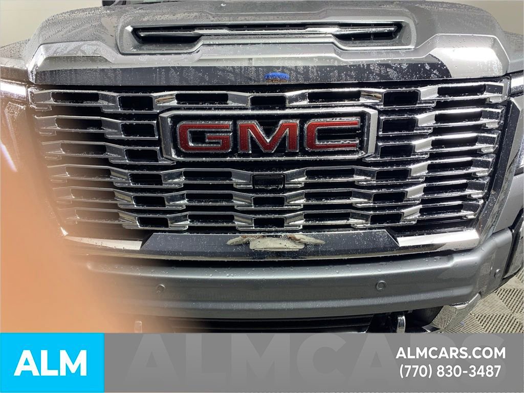 Used 2025 GMC Sierra 3500 Denali image 13