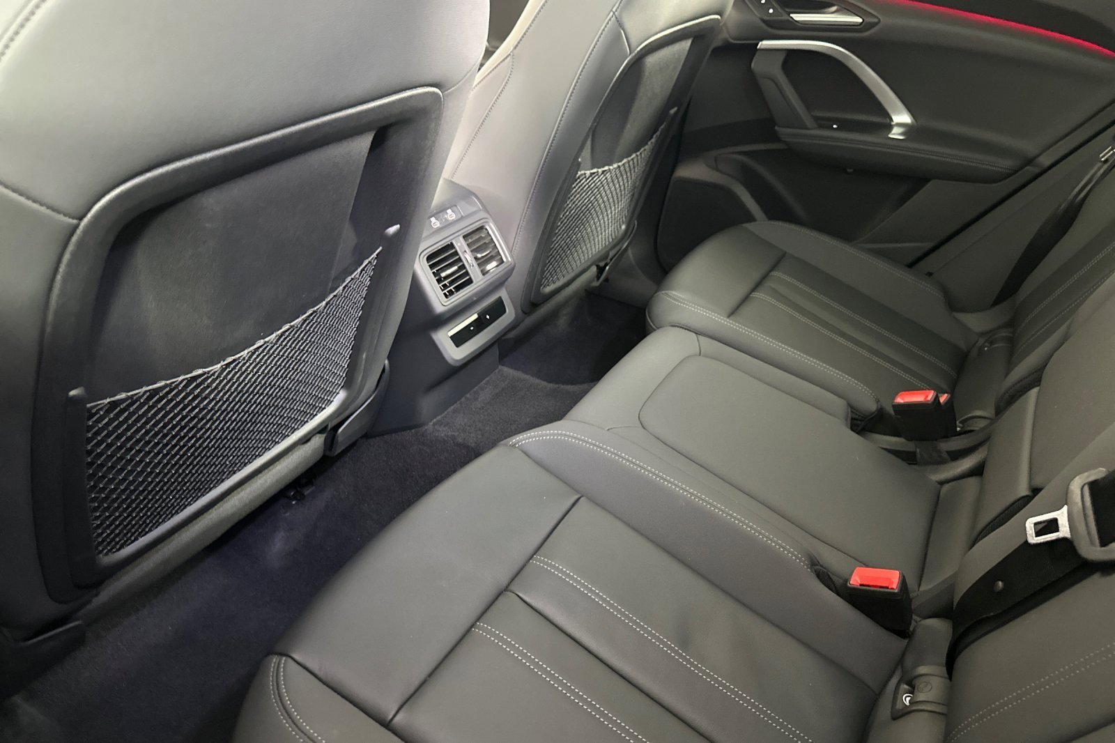 Used 2025 Audi Q5 Premium w/ Convenience Package image 11