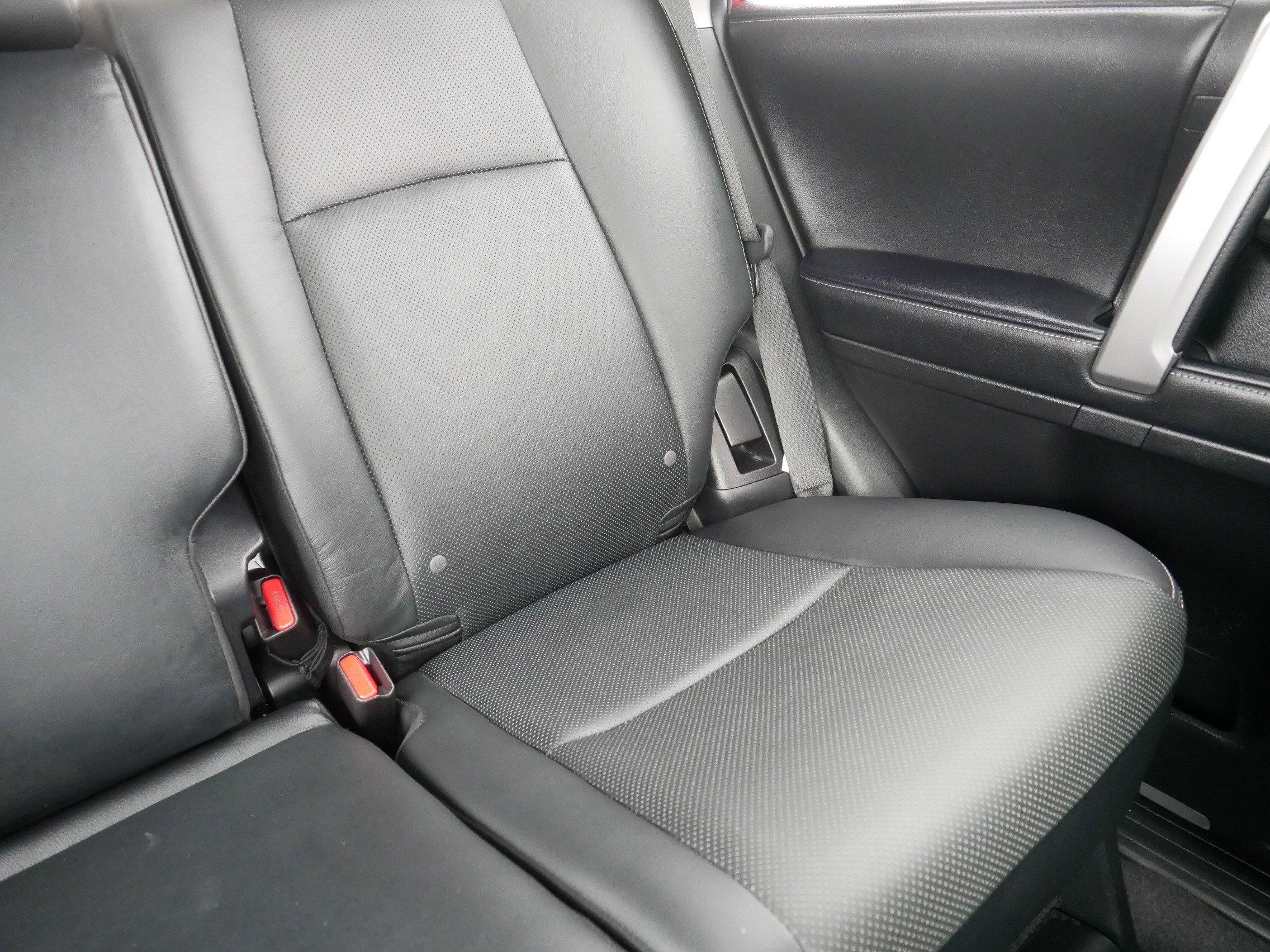 Used 2023 Toyota 4Runner Limited AWD/4WD image 14