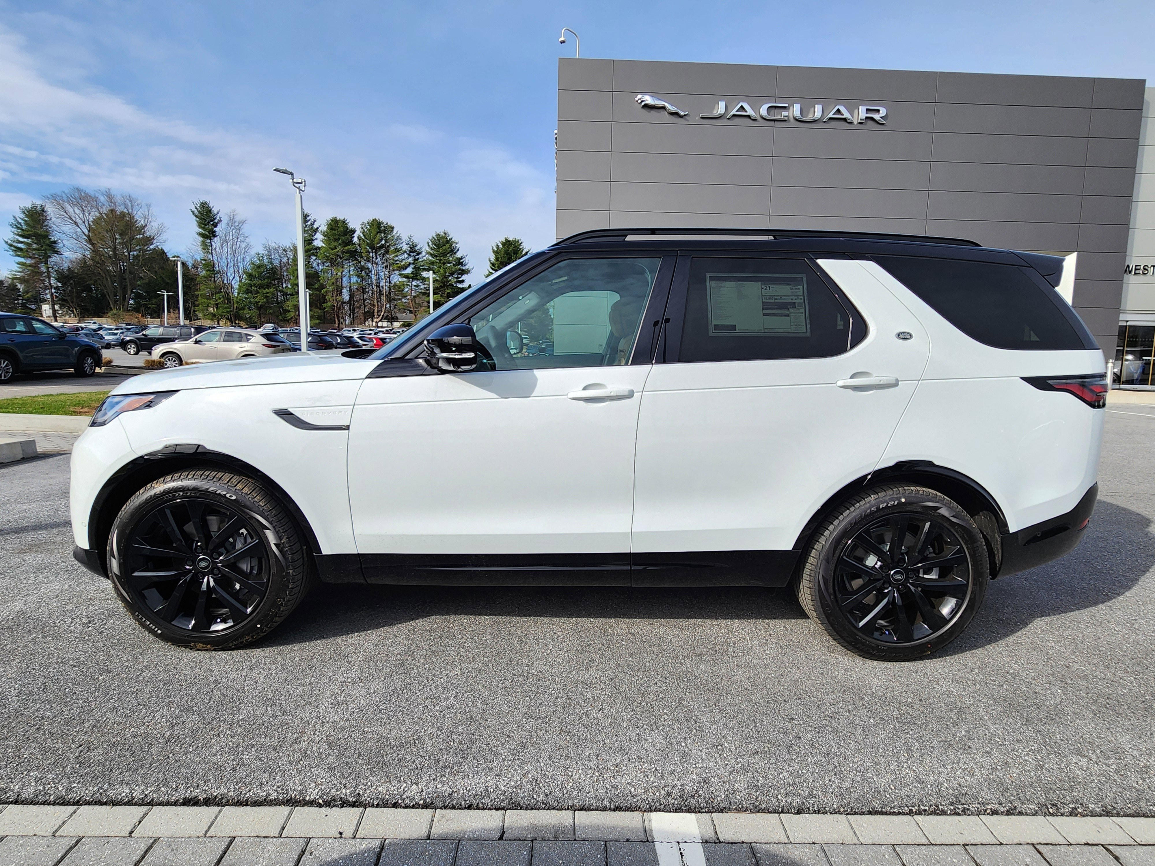 New 2026 Land Rover Discovery Dynamic SE AWD/4WD image 5