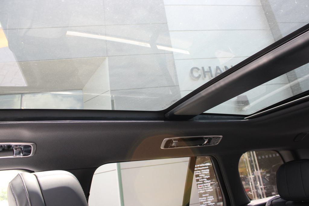 New 2026 Land Rover Range Rover SE AWD/4WD image 22