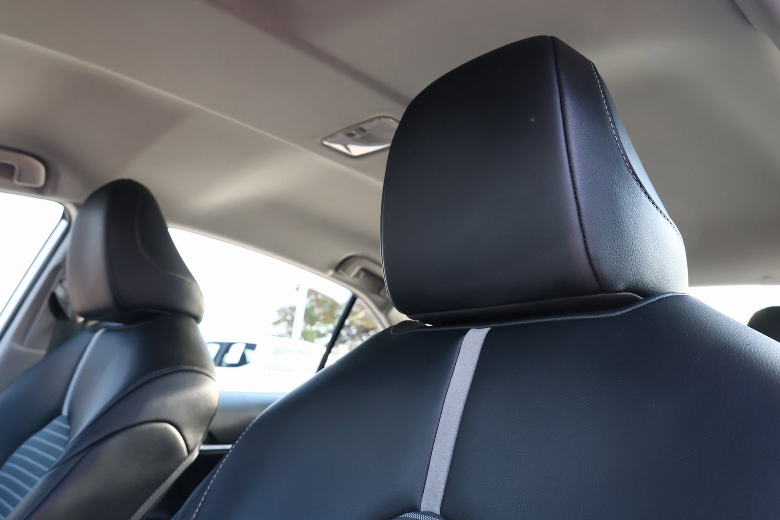 Used 2021 Toyota Camry SE image 16