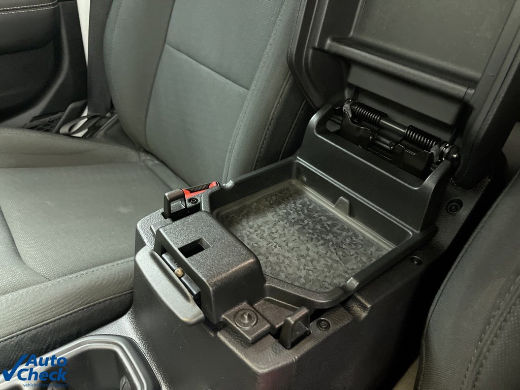 Used 2020 Jeep Wrangler Unlimited Sahara image 26