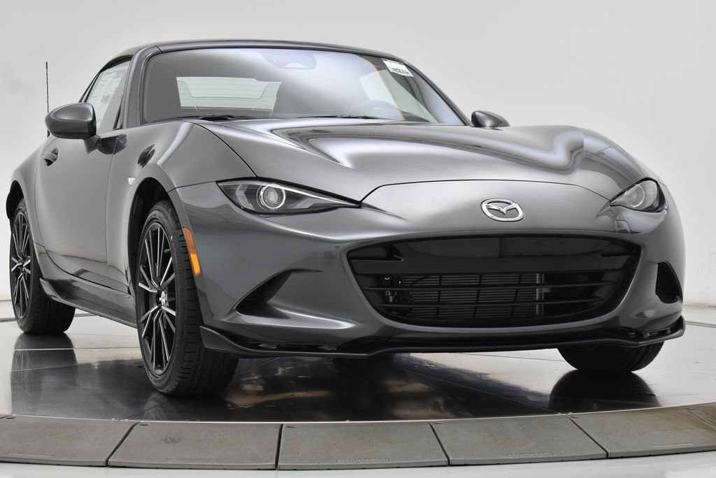 New 2026 MAZDA MX-5 Miata RF Grand Touring w/ Appearance Package RWD image 12