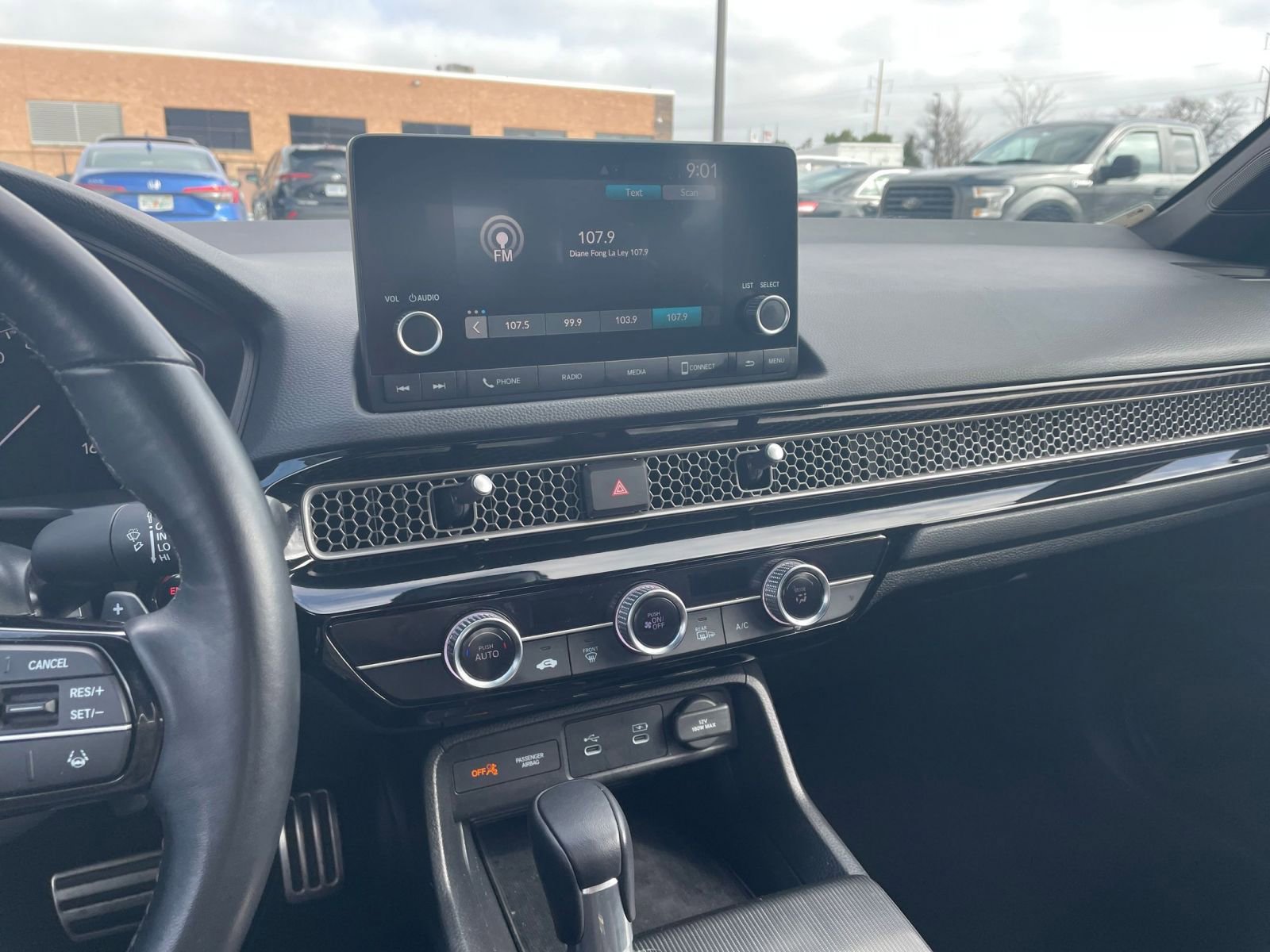 Used 2025 Honda Civic Sport image 17