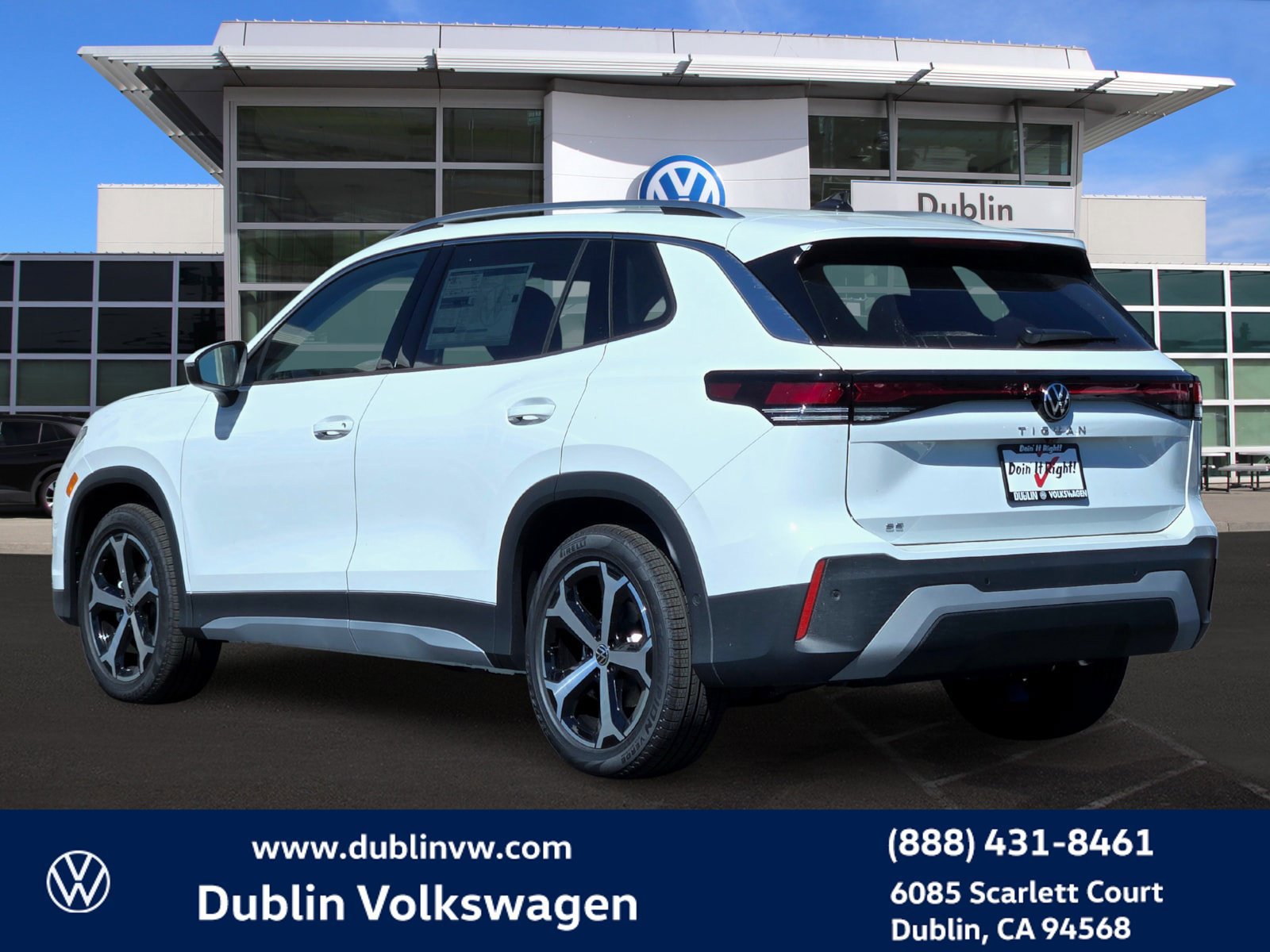 New 2026 Volkswagen Tiguan SE FWD image 6