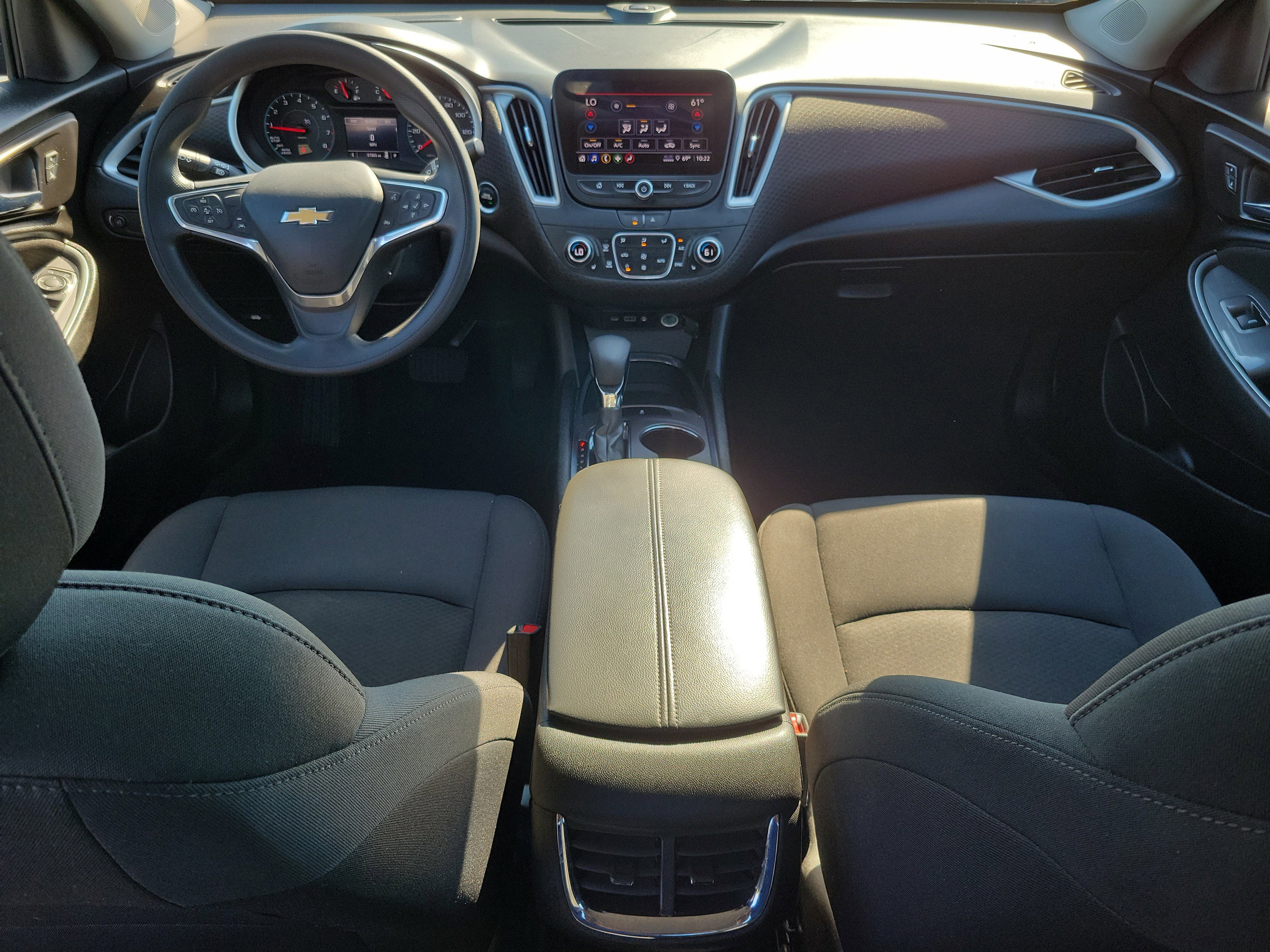 Used 2023 Chevrolet Malibu LT FWD image 15
