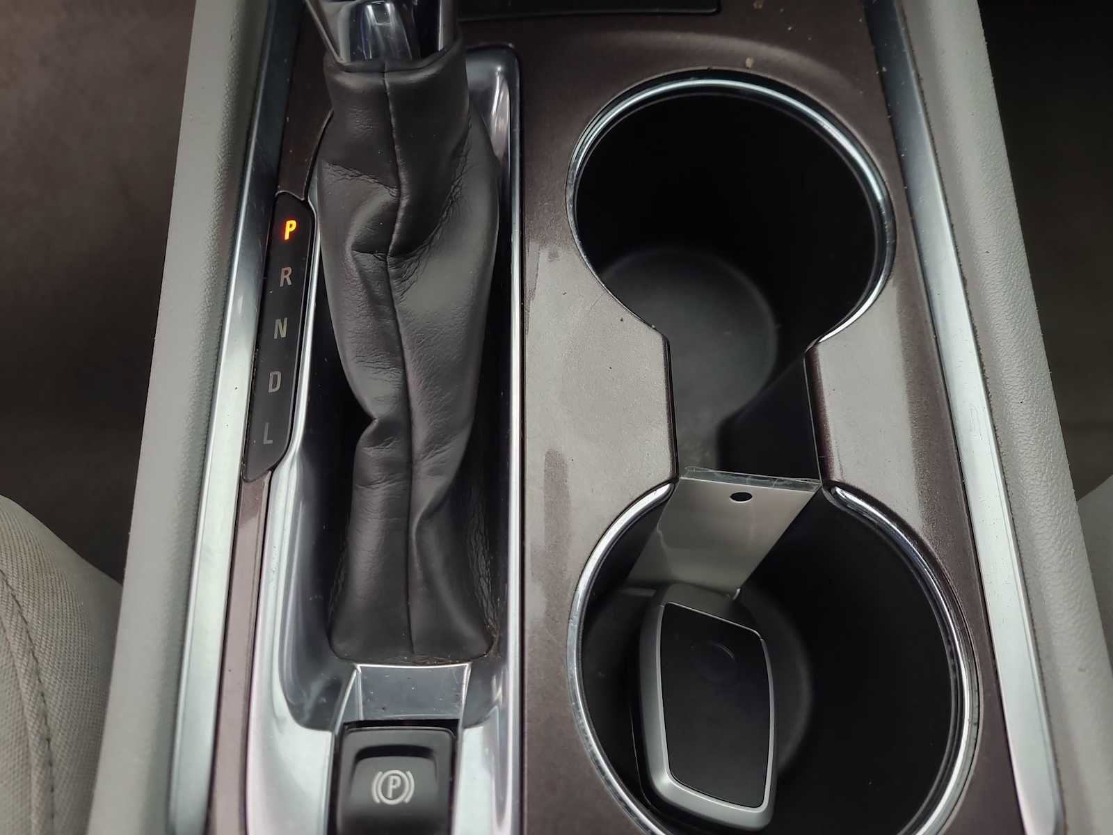 Used 2022 Chevrolet Malibu LT image 25